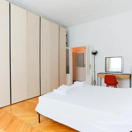 Settembrini - Station